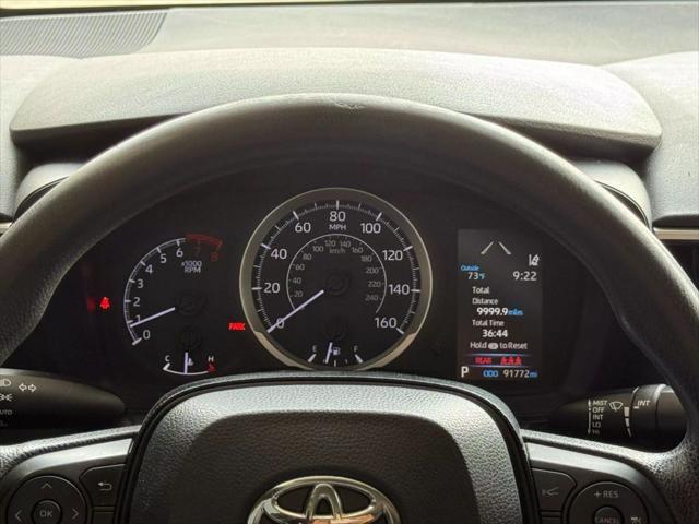 Photo of 2021 White Toyota Corolla