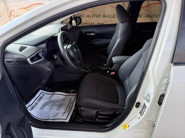 Photo of 2021 White Toyota Corolla
