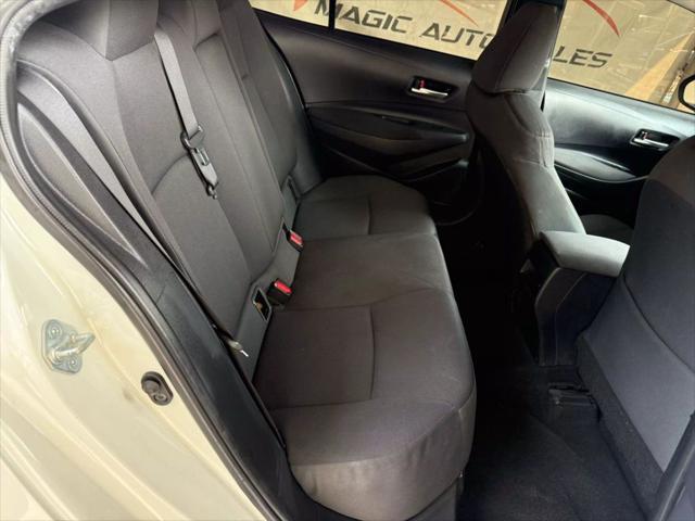 Photo of 2021 White Toyota Corolla