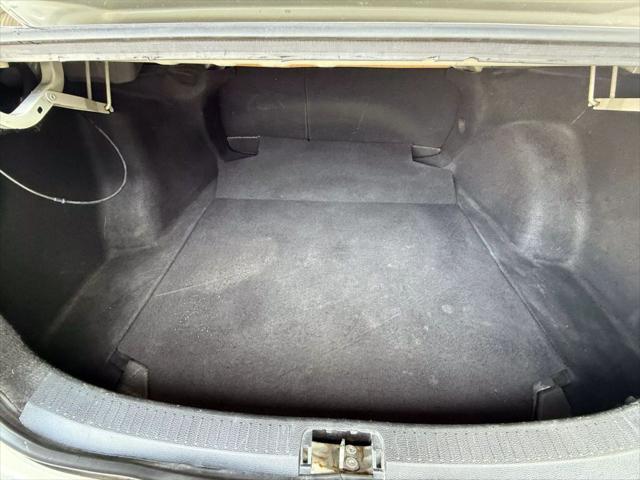 Photo of 2021 White Toyota Corolla