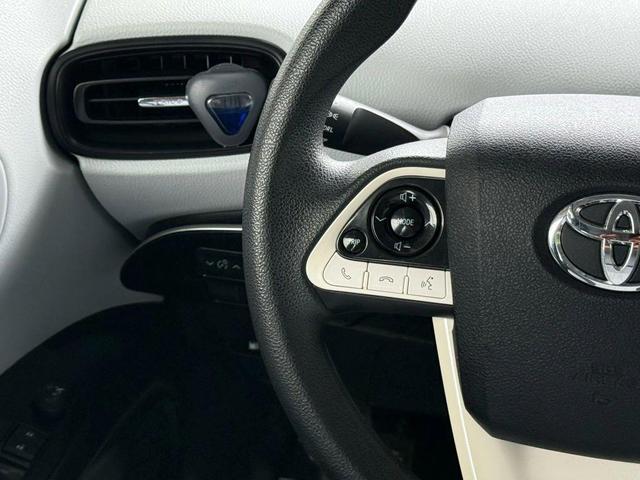 Photo of 2018 Blue Crush Metallic Toyota Prius