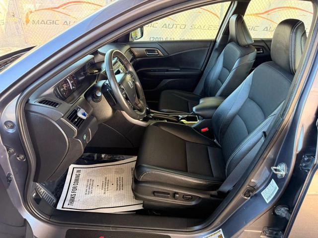 Photo of 2017 Modern Steel Metallic Honda Accord