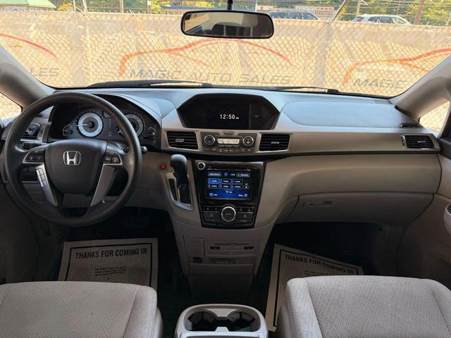 Photo of 2016 Modern Steel Metallic Honda Odyssey