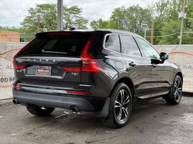 Photo of 2018 Onyx Black Metallic Volvo XC60