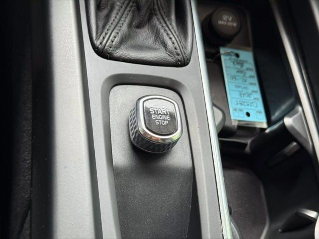 Photo of 2018 Onyx Black Metallic Volvo XC60