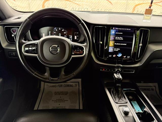 Photo of 2018 Onyx Black Metallic Volvo XC60