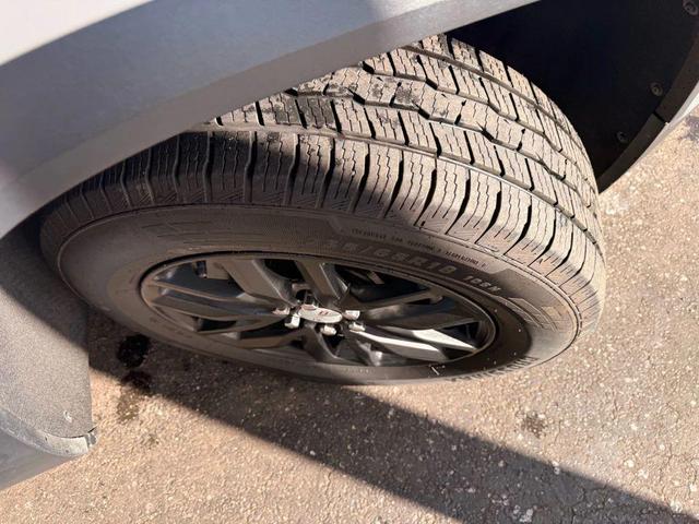 Photo of 2018 White GMC Acadia
