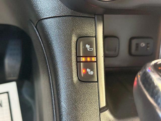 Photo of 2018 White GMC Acadia