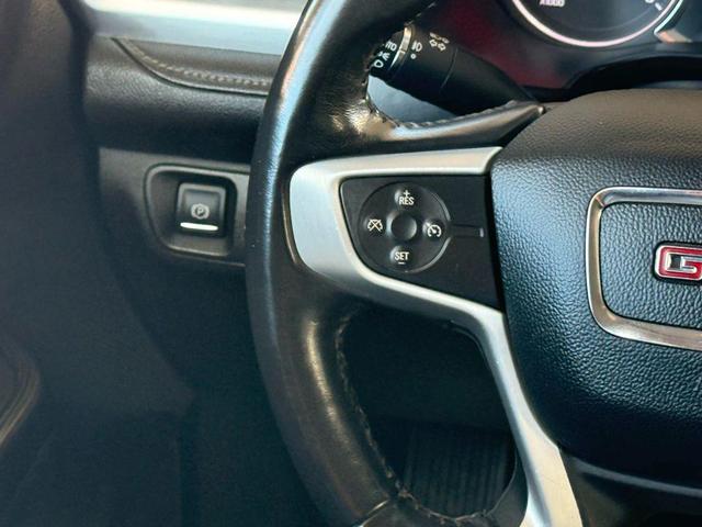 Photo of 2018 White GMC Acadia