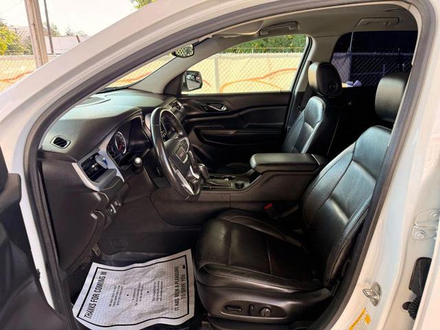 Photo of 2018 White GMC Acadia