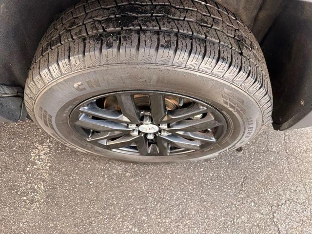 Photo of 2018 White GMC Acadia