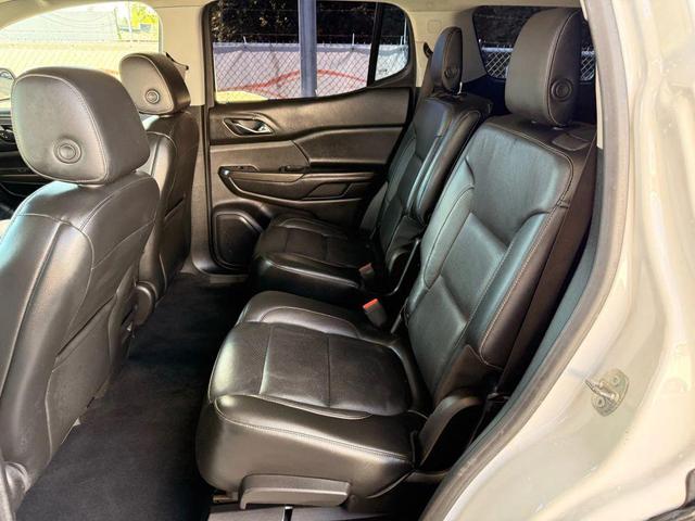Photo of 2018 White GMC Acadia