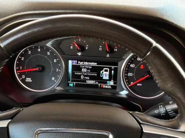 Photo of 2018 White GMC Acadia