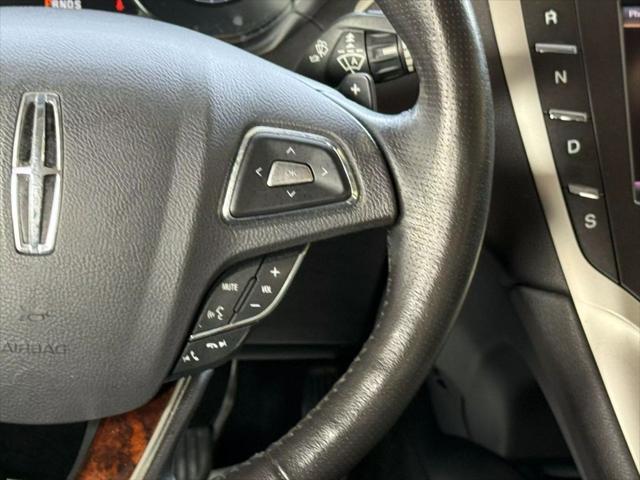 Photo of 2014 Tuxedo Black Lincoln MKZ