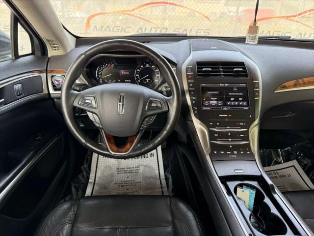 Photo of 2014 Tuxedo Black Lincoln MKZ