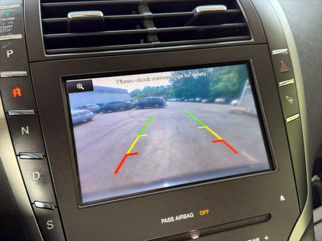 Photo of 2014 Tuxedo Black Lincoln MKZ
