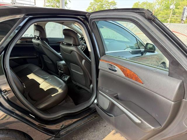 Photo of 2014 Tuxedo Black Lincoln MKZ