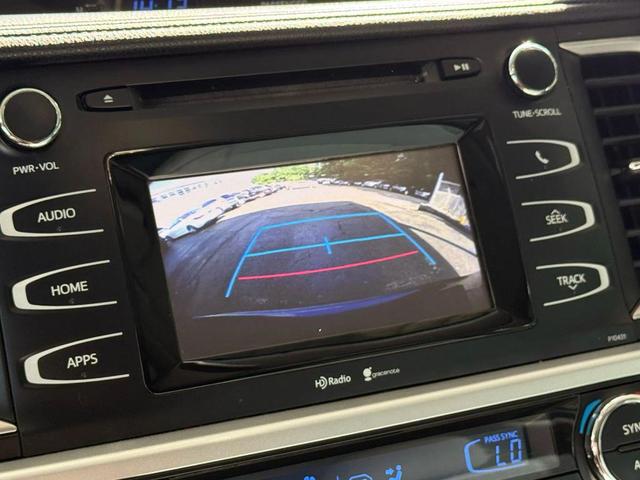 Photo of 2015 Blue Toyota Highlander