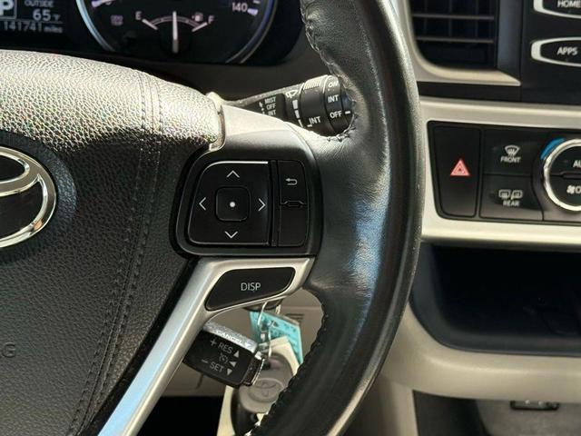 Photo of 2015 Blue Toyota Highlander