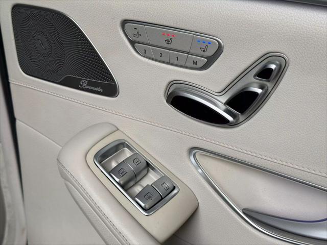 Photo of 2014 Silver Mercedes-Benz S-Class
