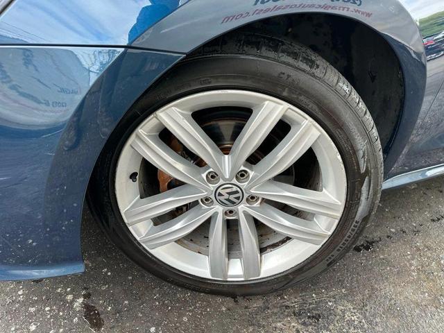 Photo of 2019 Tourmaline Blue Metallic Volkswagen Passat