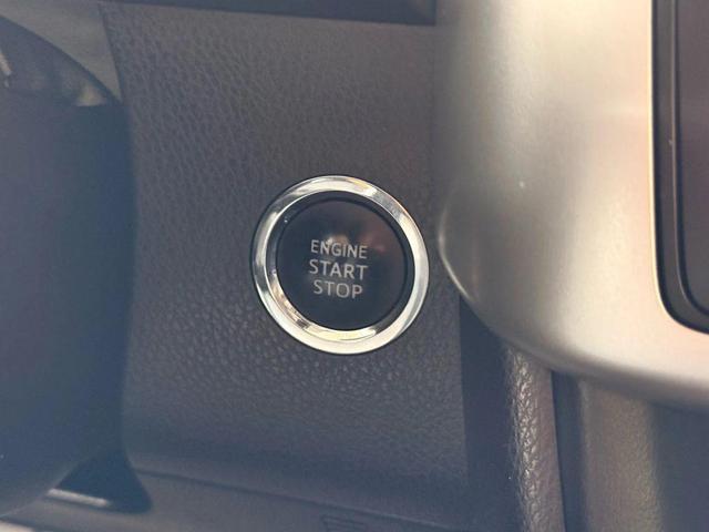 Photo of 2017 Predawn Gray Mica Toyota Highlander