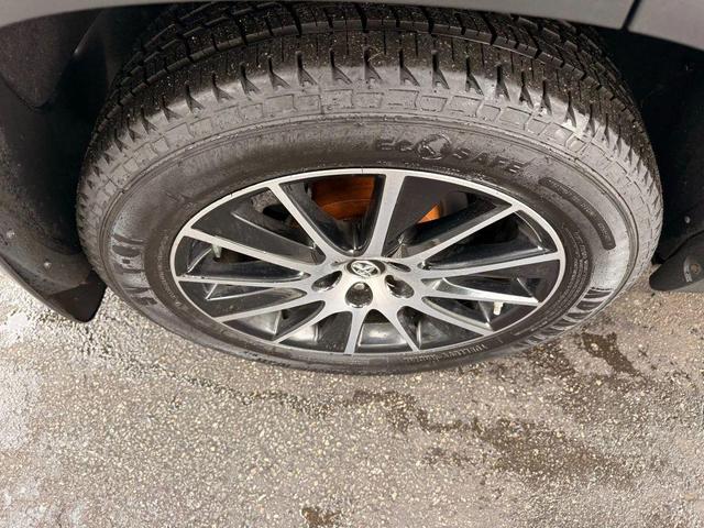 Photo of 2017 Predawn Gray Mica Toyota Highlander