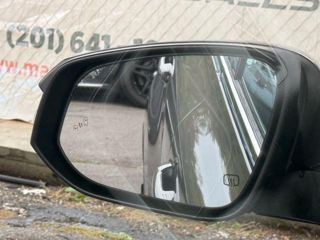 Photo of 2017 Predawn Gray Mica Toyota Highlander