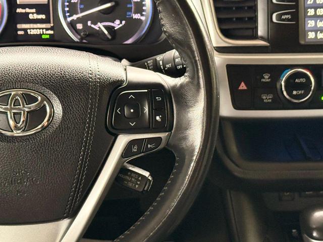 Photo of 2017 Predawn Gray Mica Toyota Highlander