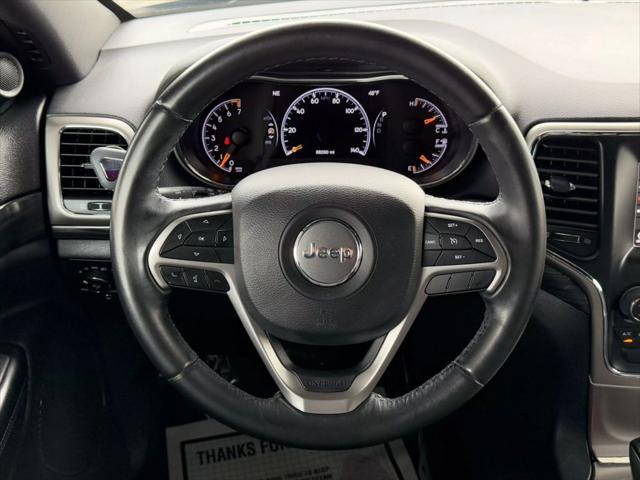 Photo of 2019 Diamond Black Crystal Pearlcoat Jeep Grand Cherokee