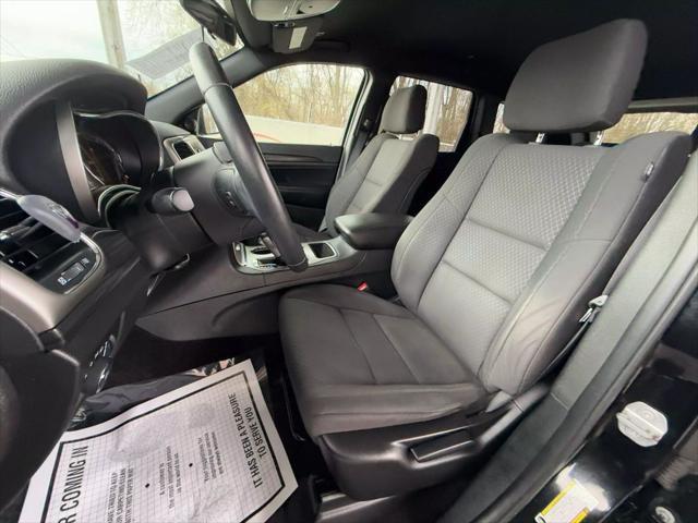 Photo of 2019 Diamond Black Crystal Pearlcoat Jeep Grand Cherokee