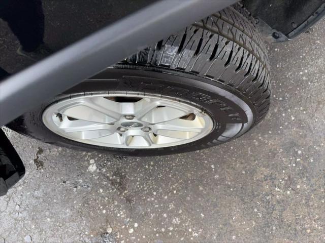 Photo of 2019 Diamond Black Crystal Pearlcoat Jeep Grand Cherokee