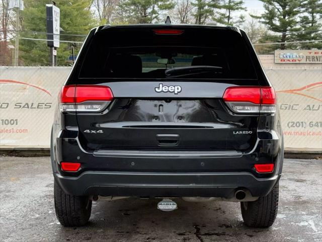 Photo of 2019 Diamond Black Crystal Pearlcoat Jeep Grand Cherokee