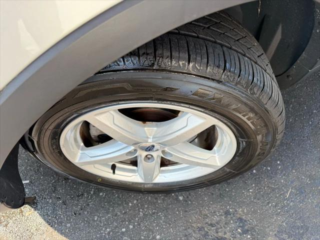 Photo of 2018 Ingot Silver Metallic Ford Explorer