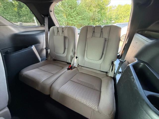 Photo of 2018 Ingot Silver Metallic Ford Explorer