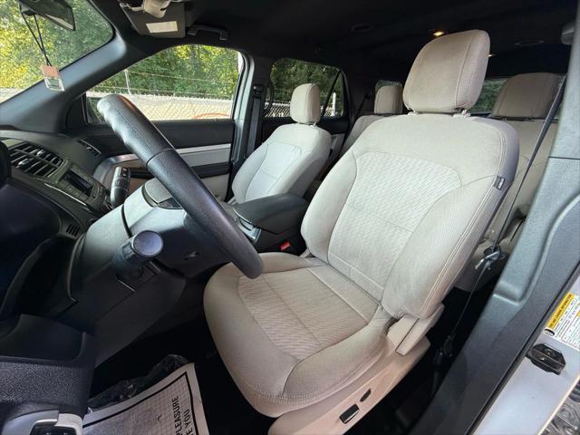 Photo of 2018 Ingot Silver Metallic Ford Explorer