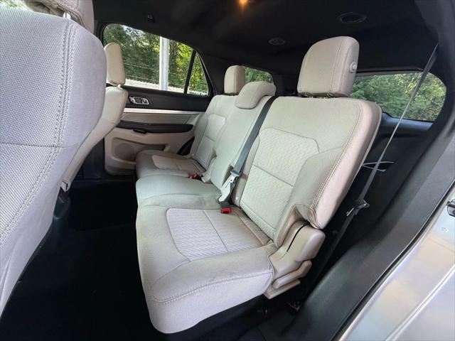 Photo of 2018 Ingot Silver Metallic Ford Explorer