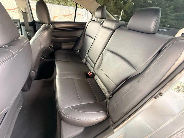Photo of 2015 Ice Silver Metallic Subaru Legacy