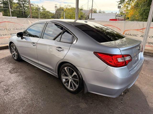 Photo of 2015 Ice Silver Metallic Subaru Legacy