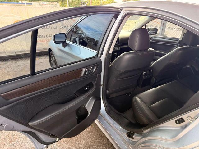 Photo of 2015 Ice Silver Metallic Subaru Legacy