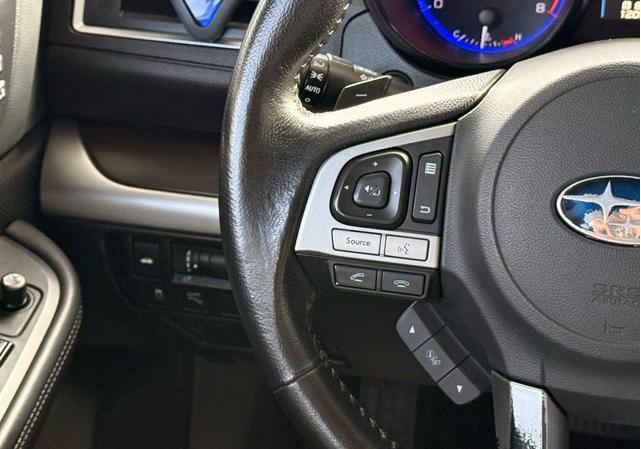 Photo of 2015 Ice Silver Metallic Subaru Legacy