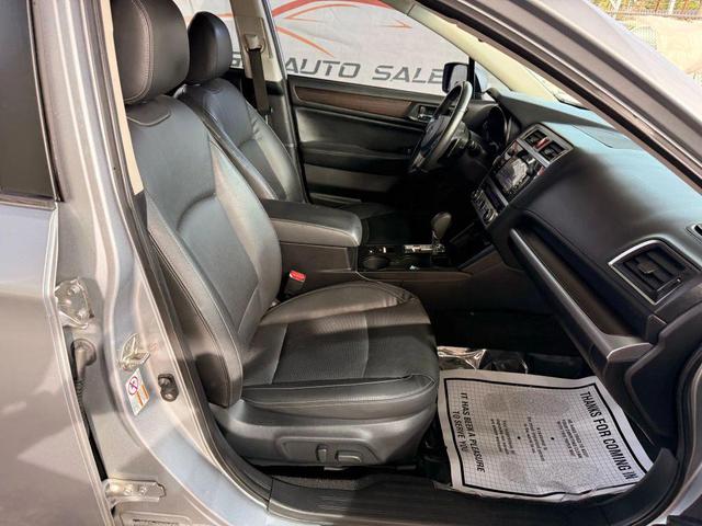 Photo of 2015 Ice Silver Metallic Subaru Legacy