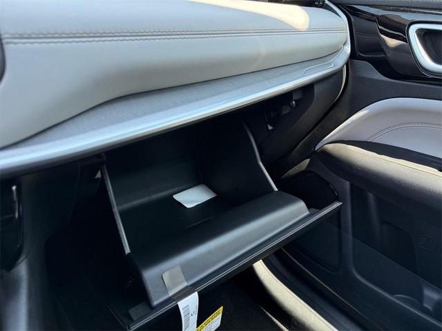 Photo of 2025 Diamond Black Jeep Compass