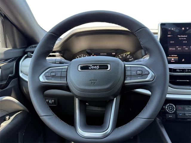 Photo of 2025 Diamond Black Jeep Compass