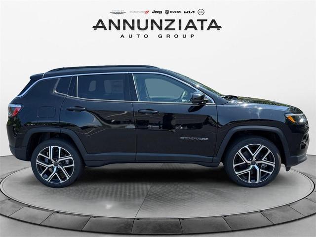 Photo of 2025 Diamond Black Jeep Compass