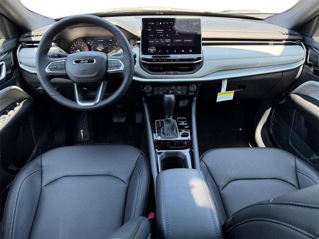 Photo of 2025 Diamond Black Jeep Compass
