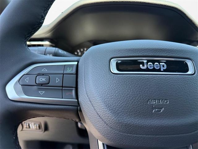 Photo of 2025 Diamond Black Jeep Compass