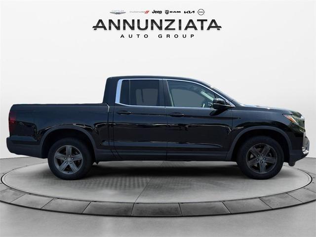 Photo of 2022 Black Honda Ridgeline