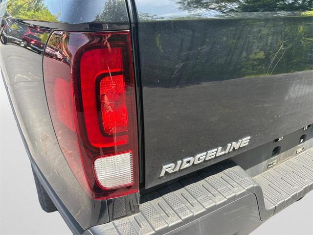 Photo of 2022 Black Honda Ridgeline