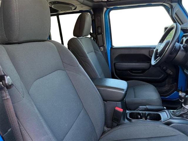 Photo of 2022 Hydro Blue Pearl Jeep Wrangler Unlimited